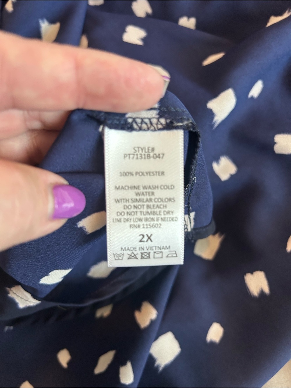 Lush 2X Navy V-Neck Spot Print Blouse - Picture 12 of 12